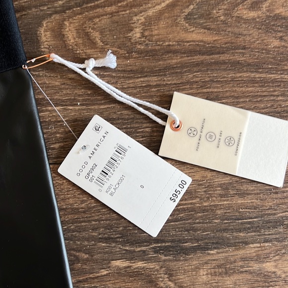 Good American RUBBERIZED ICON LEGGING - Picture 4 of 5